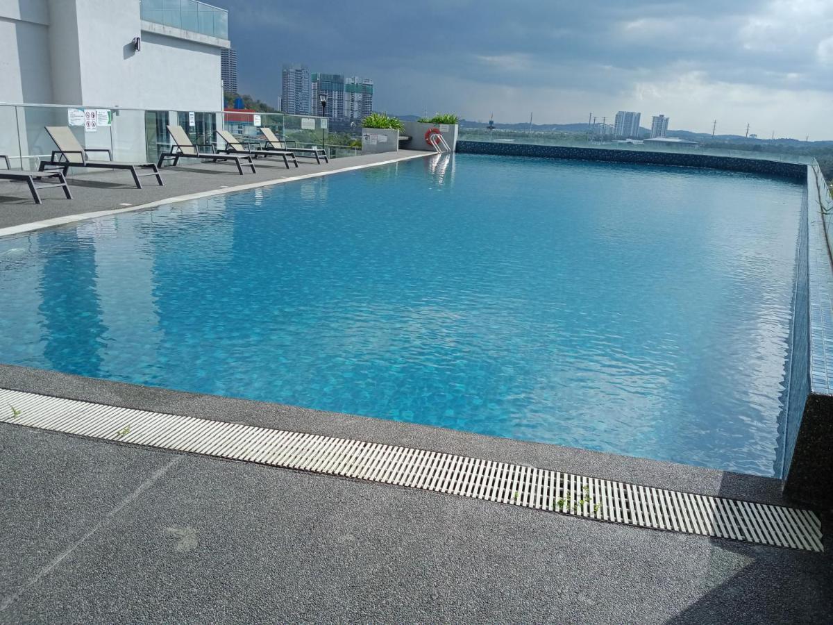 Legoland-Happyrainbow Suite At D'Pristine-8Pax With Lakeview Nusajaya  Ngoại thất bức ảnh